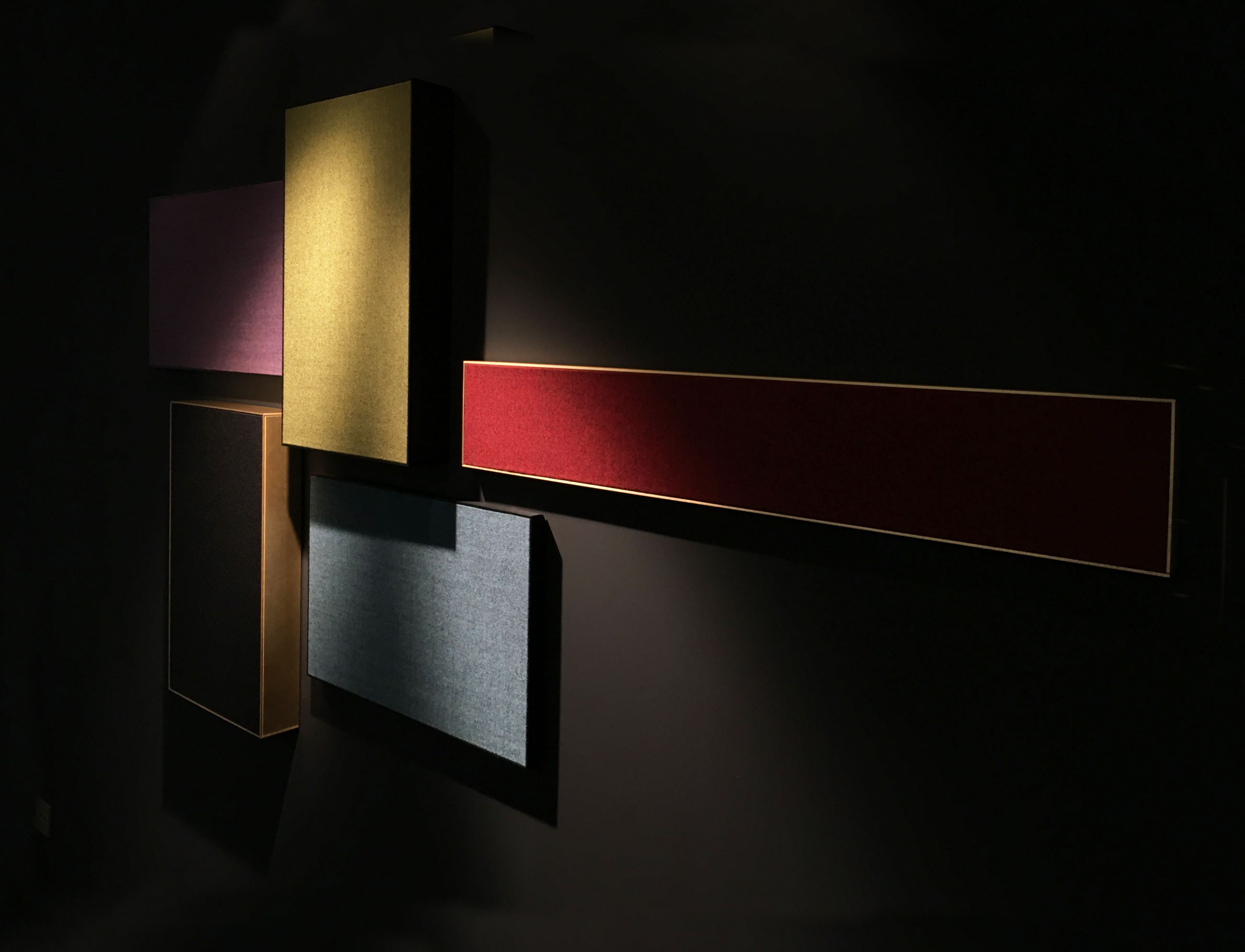 Basalte presenta altavoces de diseño con opciones personalizadas de acabado 