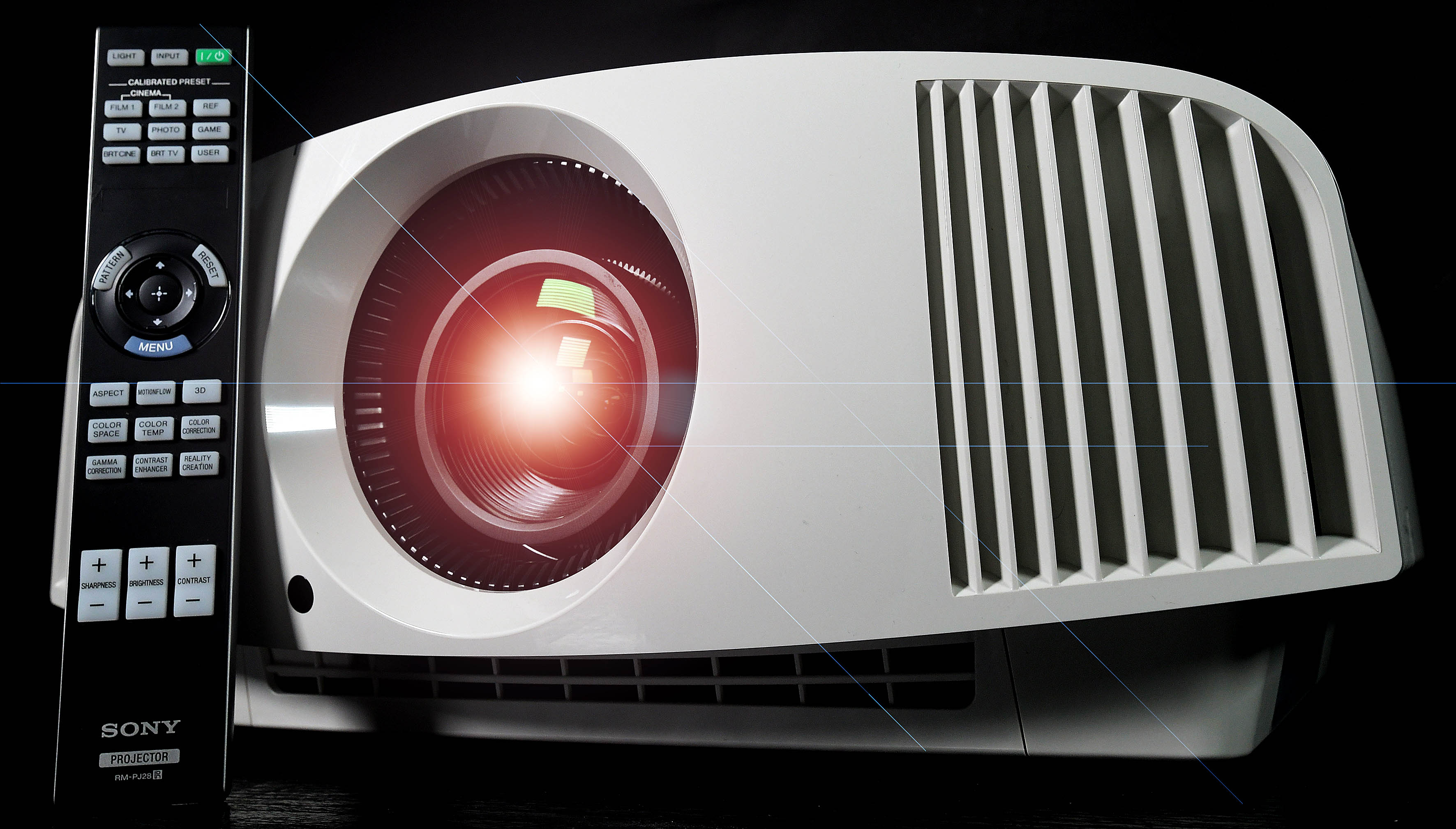 ¿Por qué ya deberías tener un proyector Sony para Cine en Casa?